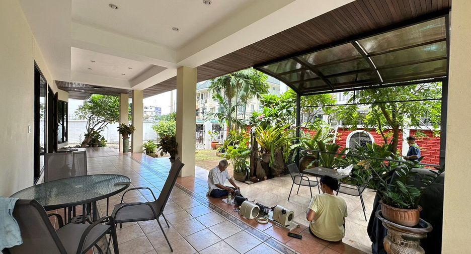 For rent 3 bedrooms house in Bang Lamung, Chonburi