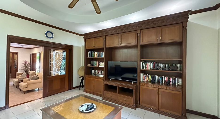 For rent 3 bedrooms house in Bang Lamung, Chonburi