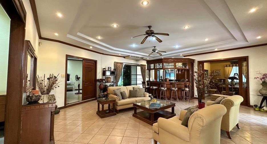 For rent 3 bedrooms house in Bang Lamung, Chonburi