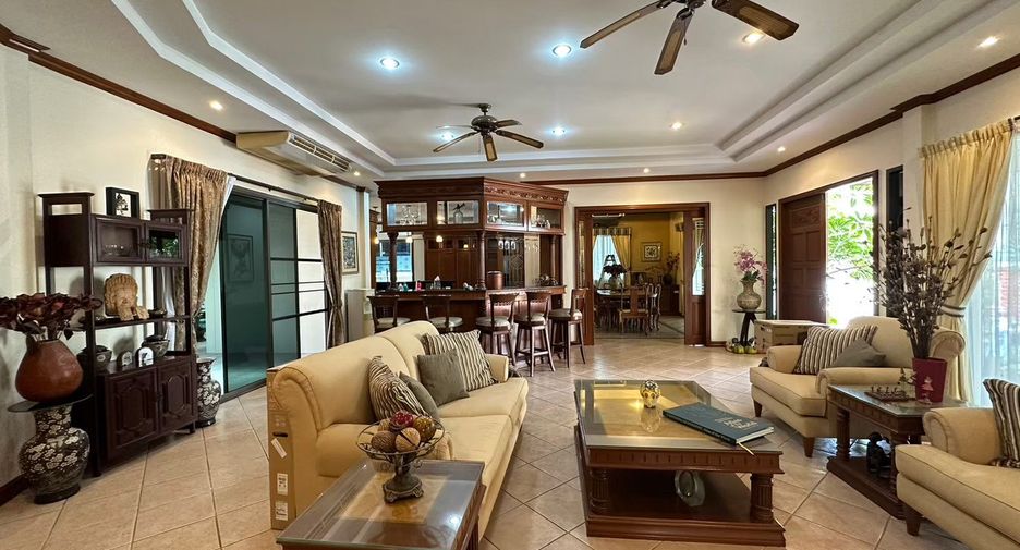 For rent 3 bedrooms house in Bang Lamung, Chonburi