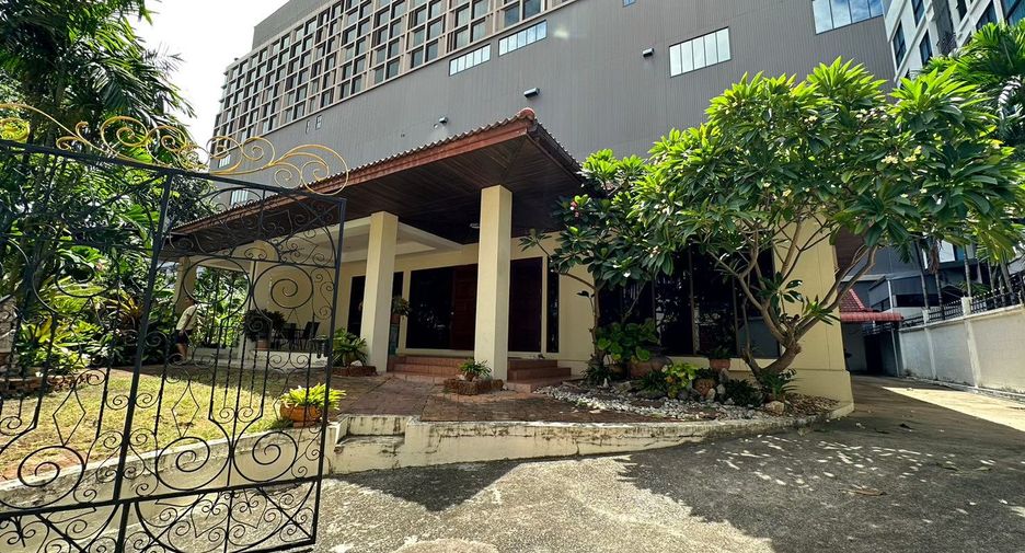 For rent 3 bedrooms house in Bang Lamung, Chonburi