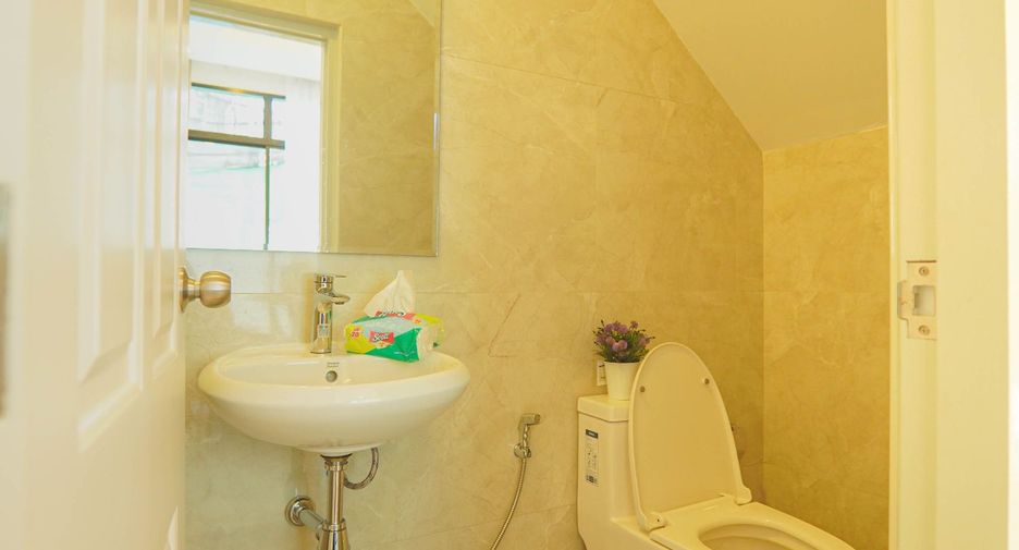 For rent 3 bedrooms house in Bang Lamung, Chonburi