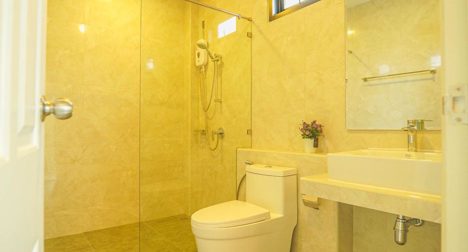 For rent 3 bedrooms house in Bang Lamung, Chonburi