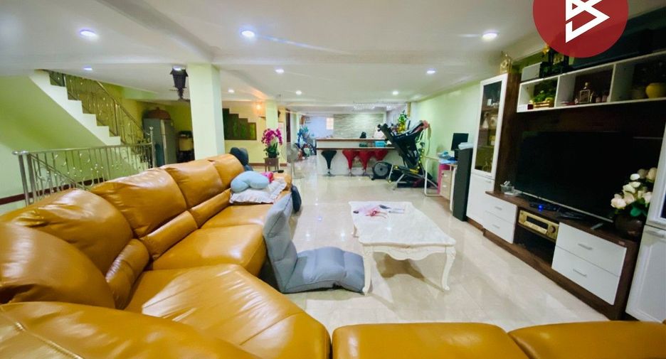 For sale 16 bedrooms retail Space in Bang Khun Thian, Bangkok