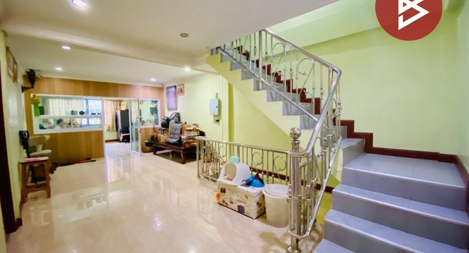 For sale 16 bedrooms retail Space in Bang Khun Thian, Bangkok