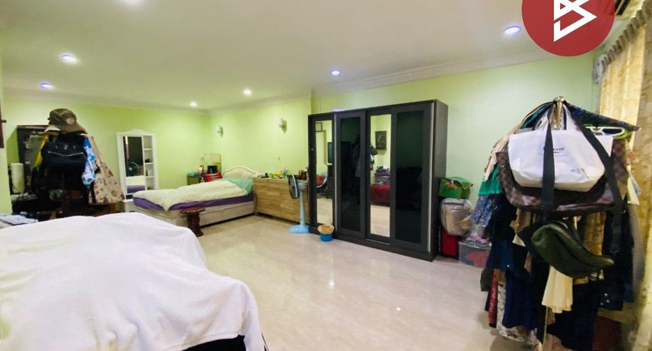 For sale 16 bedrooms retail Space in Bang Khun Thian, Bangkok