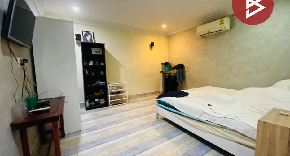 For sale 16 bedrooms retail Space in Bang Khun Thian, Bangkok