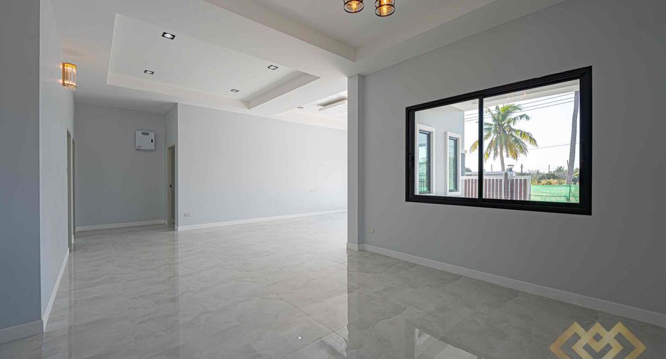 For sale 3 bedrooms house in Bang Lamung, Chonburi