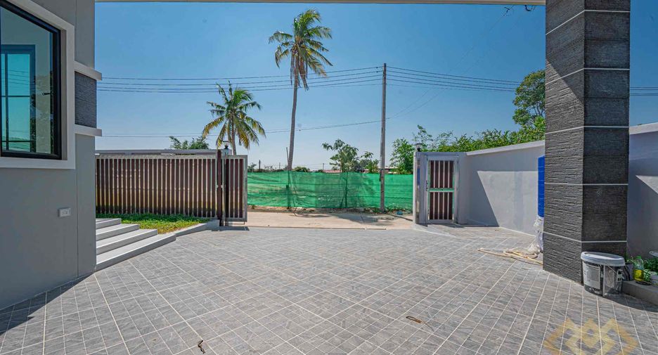 For sale 3 bedrooms house in Bang Lamung, Chonburi