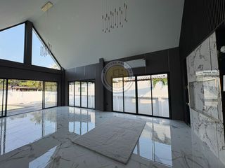 Продажа 6 спальни вилла в Банг Ламунг, Чонбури