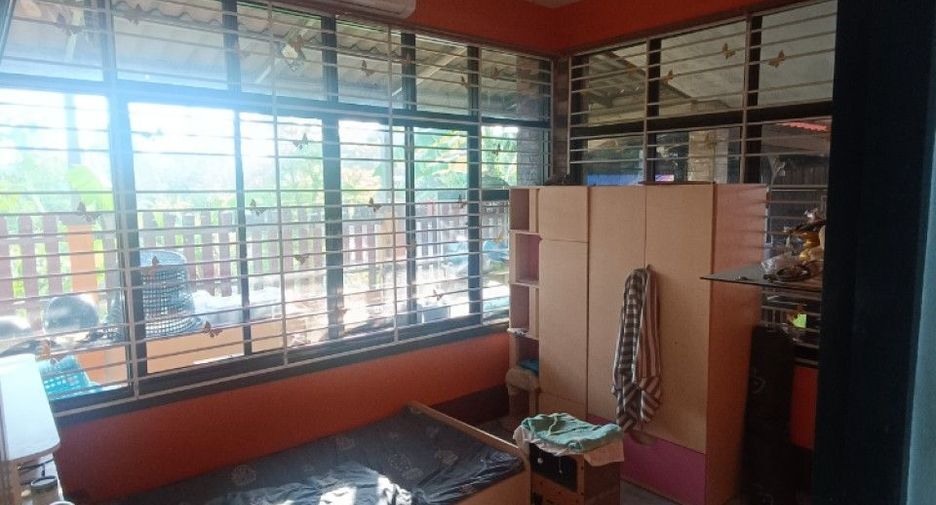 For sale 4 bedrooms house in Mueang Chanthaburi, Chanthaburi