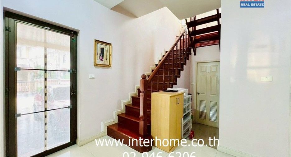 For sale 3 ベッドルーム house in Khan Na Yao, Bangkok