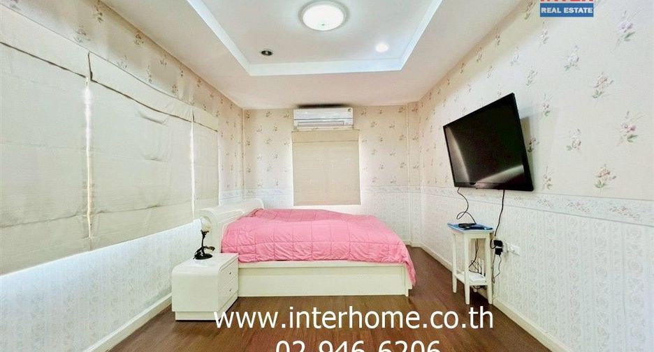 For sale 3 ベッドルーム house in Khan Na Yao, Bangkok