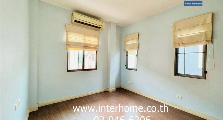 For sale 3 ベッドルーム house in Khan Na Yao, Bangkok