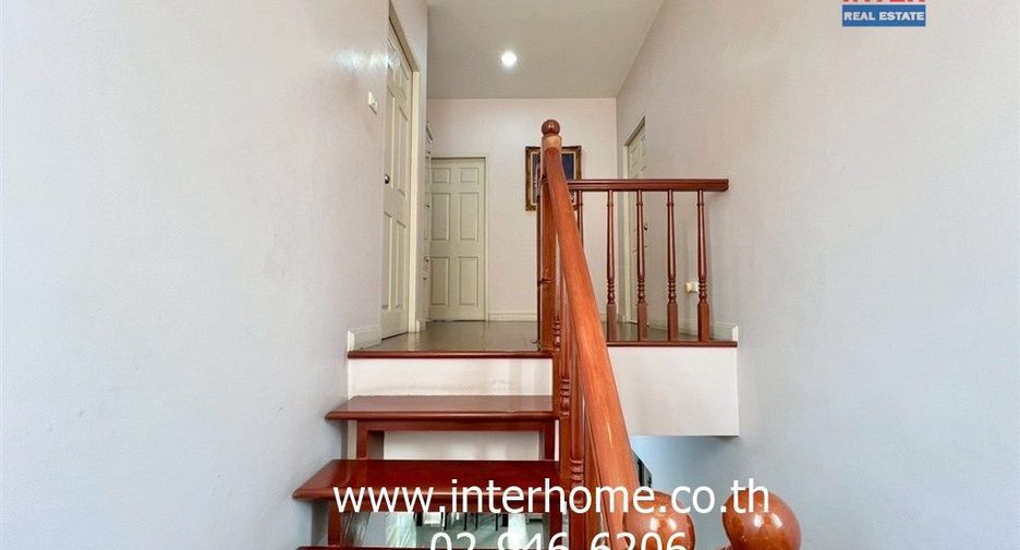 For sale 3 ベッドルーム house in Khan Na Yao, Bangkok