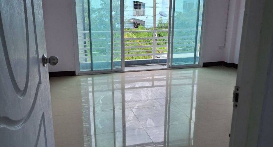 出售 2 卧室 商业空间 在 Thanyaburi, Pathum Thani