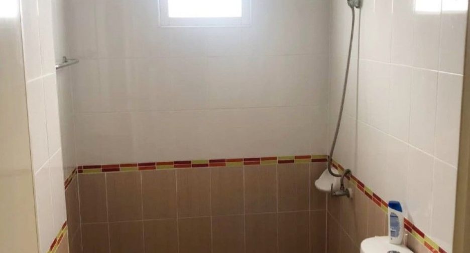 For sale 3 ベッドルーム house in Mueang Rayong, Rayong
