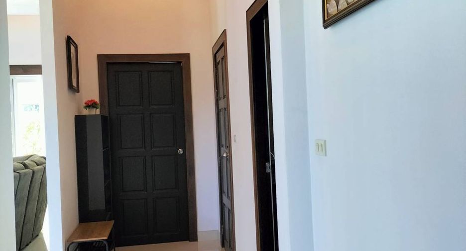 For rent 3 bedrooms villa in Bang Lamung, Chonburi