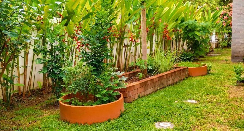 For rent 3 bedrooms villa in Bang Lamung, Chonburi