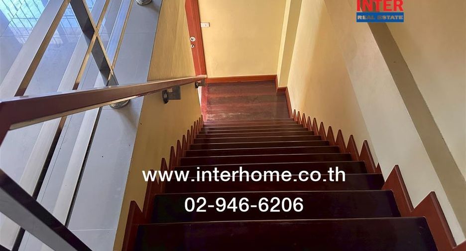 Local comercial en venta de 3 habitaciones en Bang Khun Thian, Bangkok