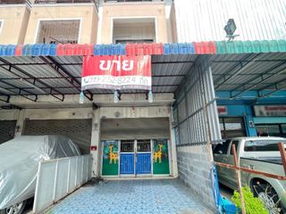 Продажа 3 спальни торговое помещение в Si Racha, Чонбури