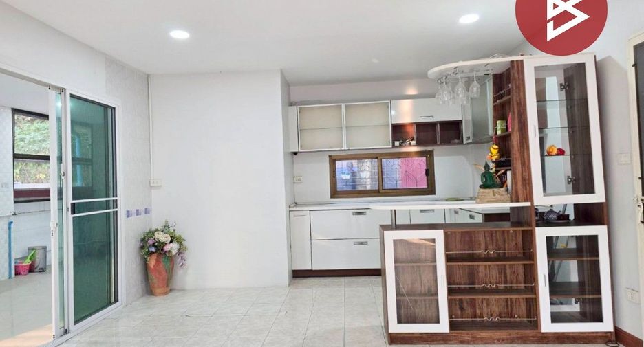出售 3 卧室 独立屋 在 Bang Sao Thong, Samut Prakan