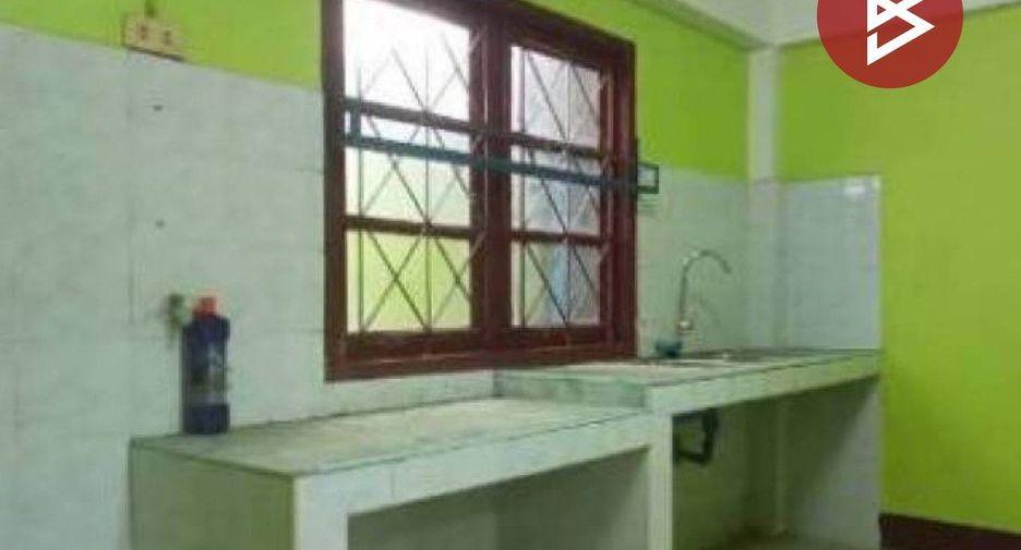 For sale 3 bedrooms townhouse in Mueang Nakhon Sawan, Nakhon Sawan