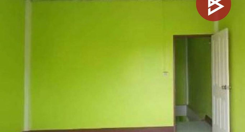 For sale 3 bedrooms townhouse in Mueang Nakhon Sawan, Nakhon Sawan