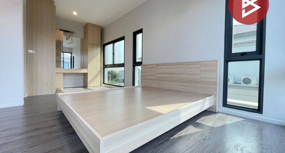 For sale 4 bedrooms house in Prawet, Bangkok