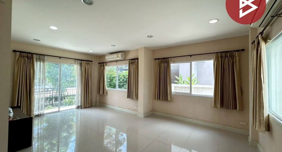 À vendre 4 chambres maison à Saphan Sung, Bangkok