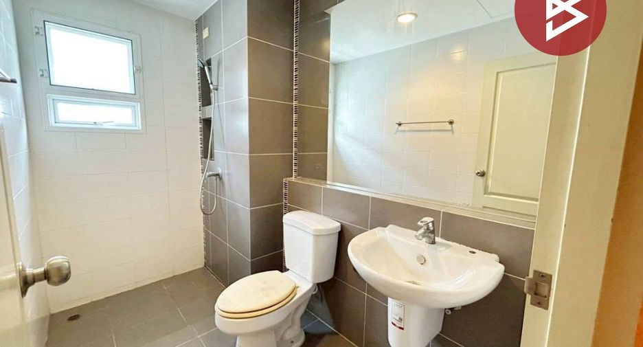 À vendre 4 chambres maison à Saphan Sung, Bangkok