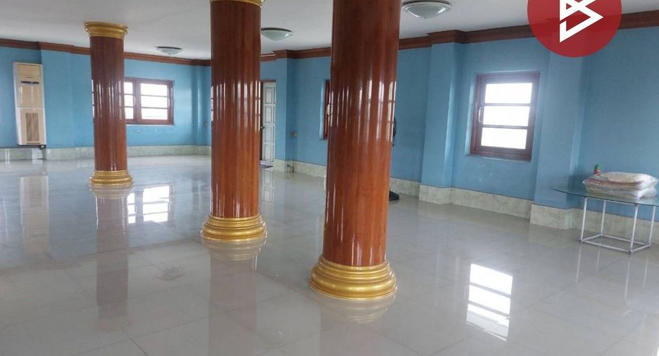 For sale 11 bedrooms retail Space in Phra Pradaeng, Samut Prakan