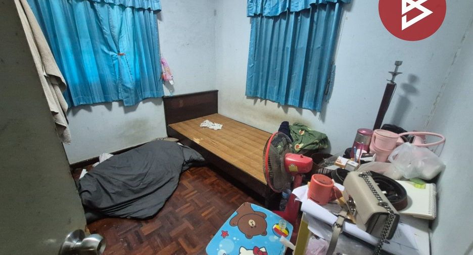 For sale 4 bedrooms townhouse in Thanyaburi, Pathum Thani