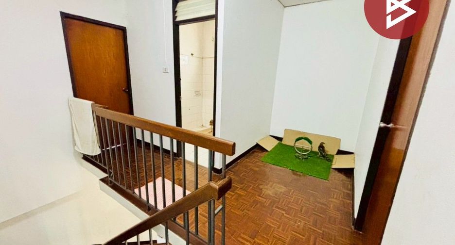 For sale 2 bedrooms townhouse in Si Racha, Chonburi