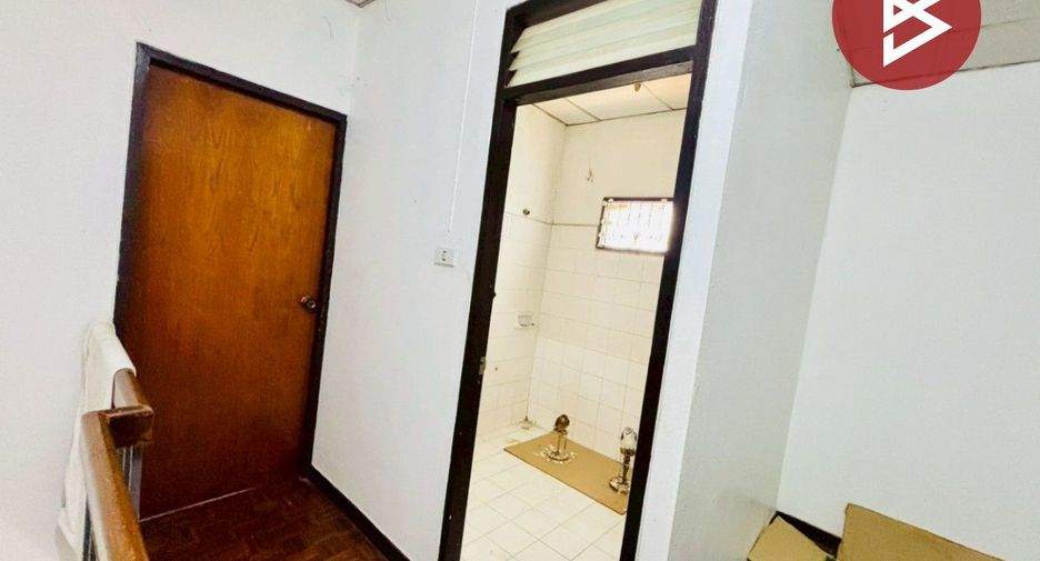 For sale 2 bedrooms townhouse in Si Racha, Chonburi