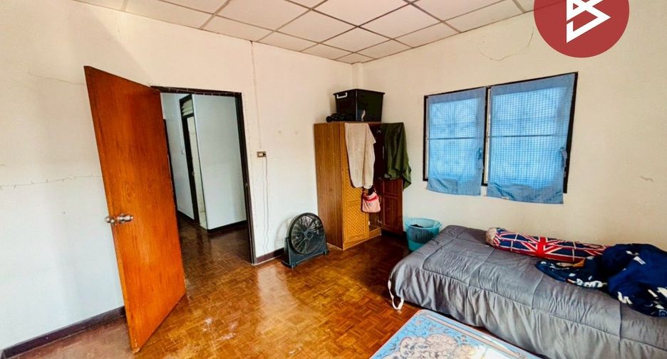 For sale 2 bedrooms townhouse in Si Racha, Chonburi