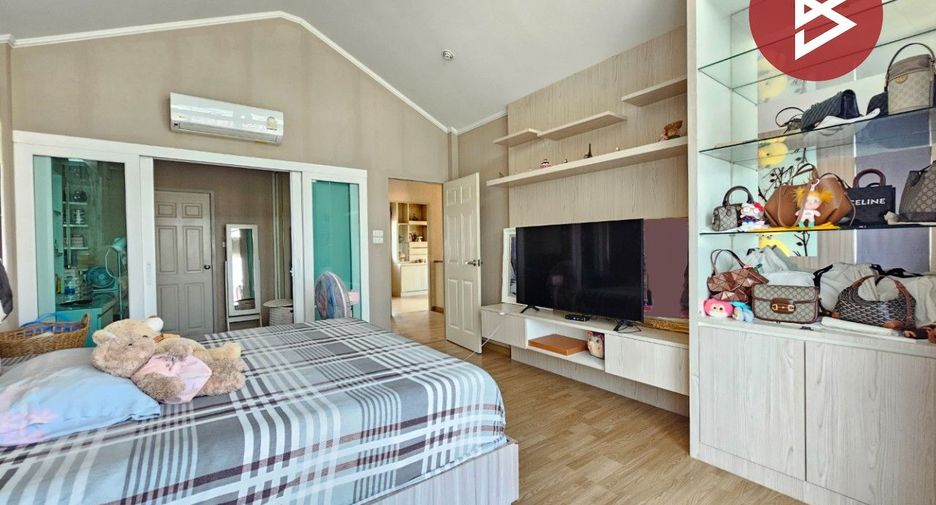 For sale 4 bedrooms house in Mueang Chon Buri, Chonburi