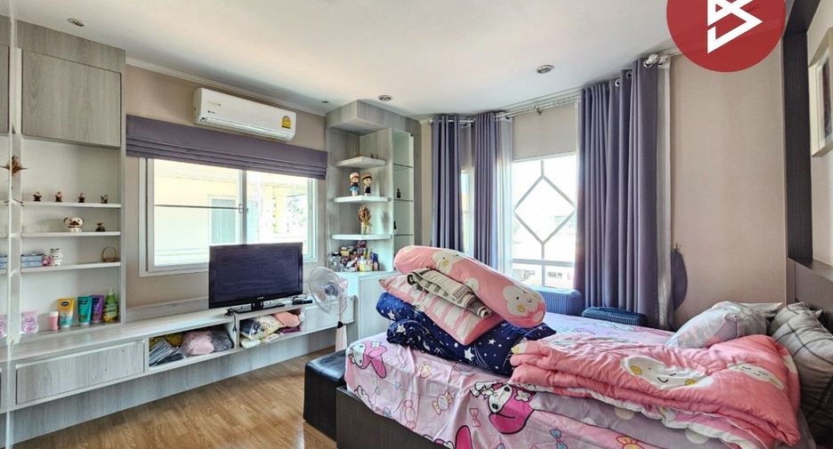 For sale 4 bedrooms house in Mueang Chon Buri, Chonburi