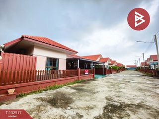 For sale 3 bedrooms house in Mueang Nakhon Pathom, Nakhon Pathom