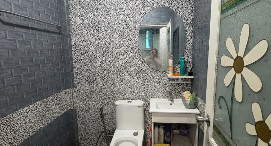 Продажа 3 спальни таунхаус в Krathum Baen, Самутсакхон