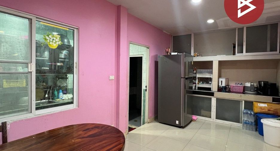 Продажа 3 спальни таунхаус в Krathum Baen, Самутсакхон