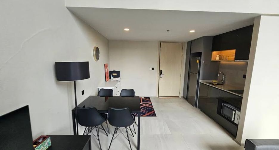 For rent 1 bed condo in Pathum Wan, Bangkok