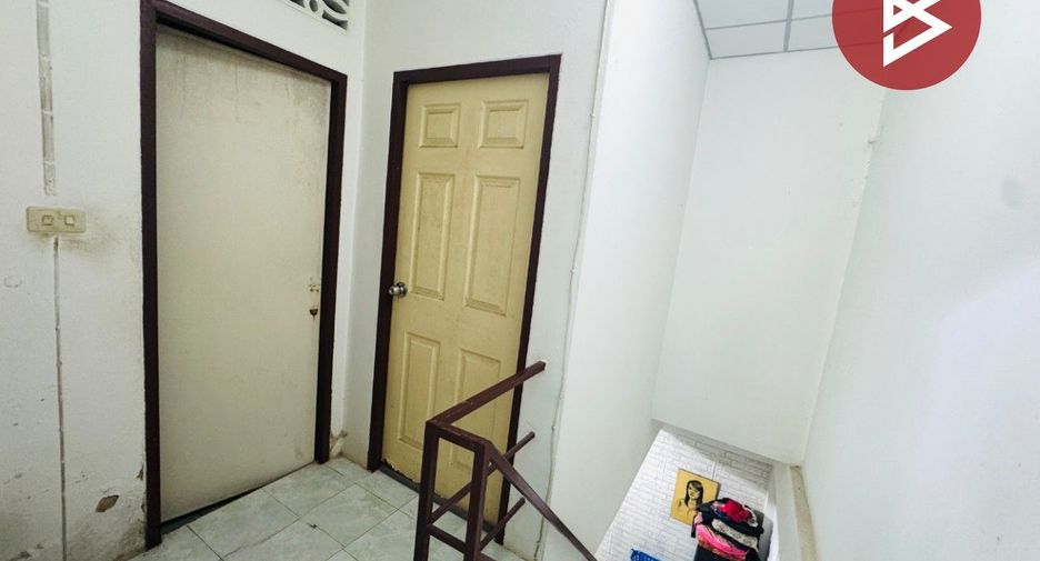 For sale 2 bedrooms townhouse in Mueang Samut Prakan, Samut Prakan