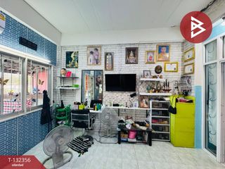 For sale 2 bedrooms townhouse in Mueang Samut Prakan, Samut Prakan