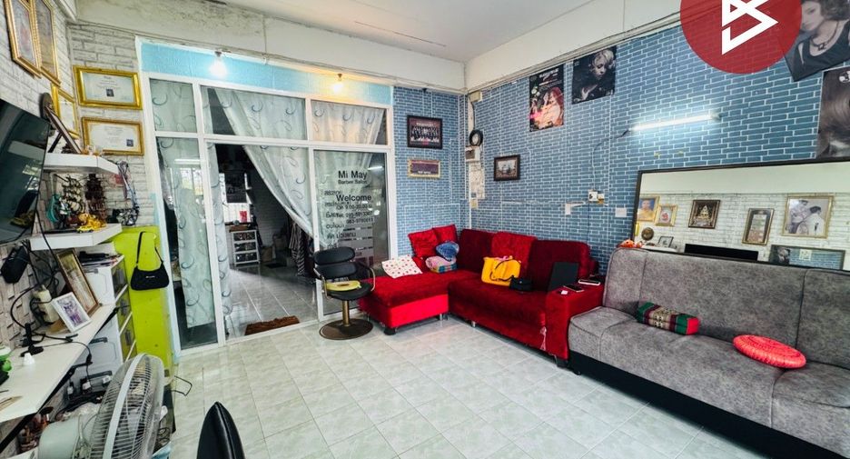 For sale 2 bedrooms townhouse in Mueang Samut Prakan, Samut Prakan