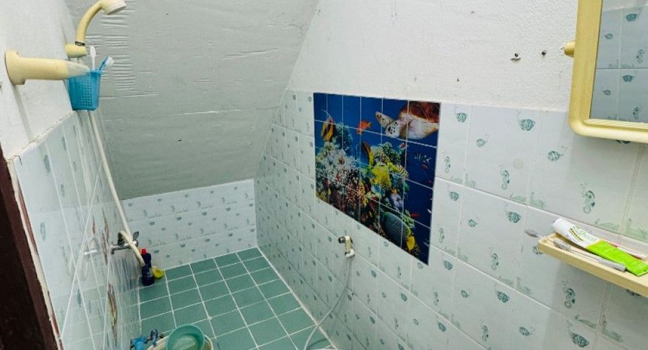 For sale 2 bedrooms townhouse in Mueang Samut Prakan, Samut Prakan