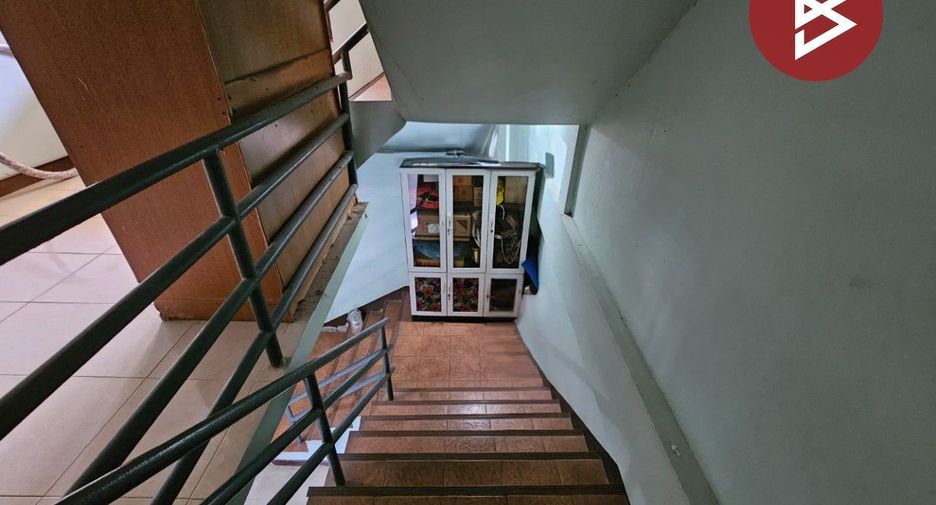 For sale 3 bedrooms retail Space in Phra Pradaeng, Samut Prakan
