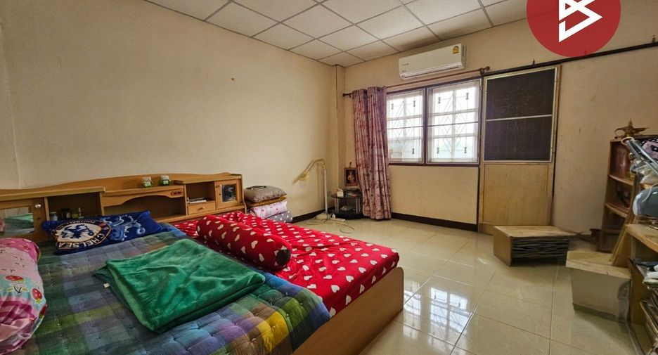 For sale 3 bedrooms retail Space in Phra Pradaeng, Samut Prakan
