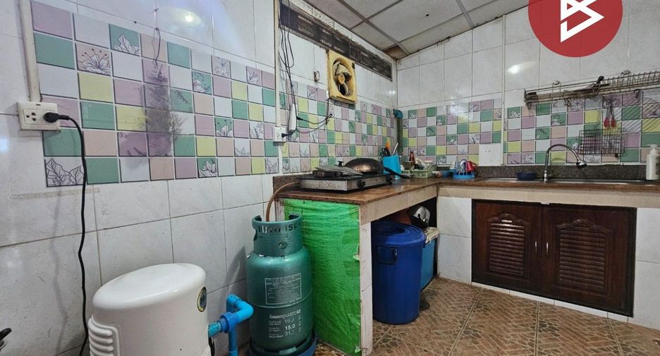 For sale 3 bedrooms retail Space in Phra Pradaeng, Samut Prakan