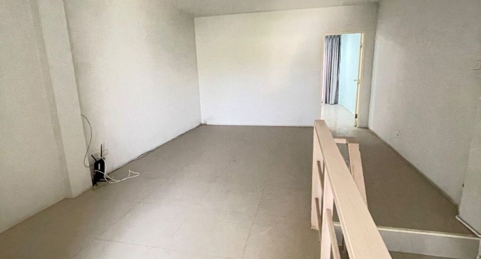 For sale 3 bedrooms retail Space in Mueang Chon Buri, Chonburi